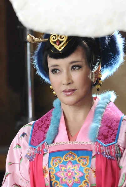 中国の女優 Xuiaoqing 2013 東中国浙江省諸曁の設定テレビ シリーズでポーズします — ストック写真