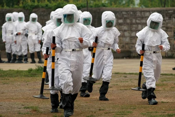 Chinese Rescuers Paramilitary Police Department Dressed Protective Clothing Take Part — Stock Photo, Image