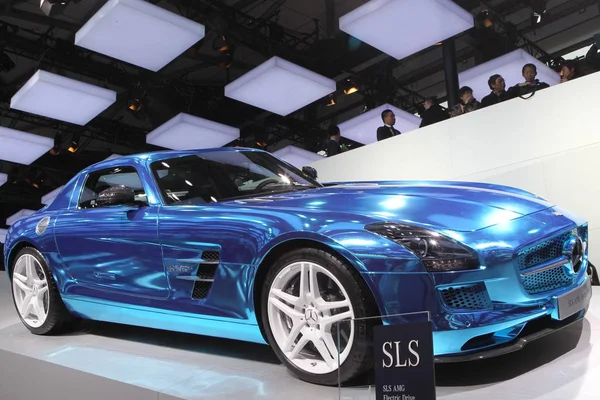 Новый Спорткар Sls Amg Electric Drive Представлен Стенде Mercedes Benz — стоковое фото