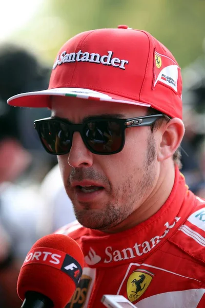 Der Spanische Pilot Fernando Alonso Von Ferrari Wird Nach Dem — Stockfoto
