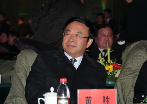 Huang Sheng Następnie Wicegubernator Prowincji Shandong Uczęszcza Konferencji Prasowej Dezhou — Zdjęcie stockowe