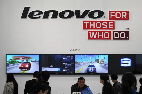 Mensen Bezoeken Stand Van Lenovo Tijdens Een Expo Wuhan Stad — Stockfoto