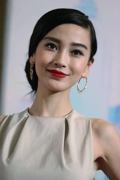 Hong Kong Modelka Herečka Angelababy Představuje Když Dorazí Premiéru Filmu — Stock fotografie