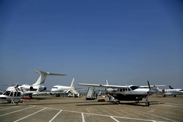 Aviones Ven Preparación Para Conferencia Exposición Aviación Empresarial Asiática 2013 — Foto de Stock