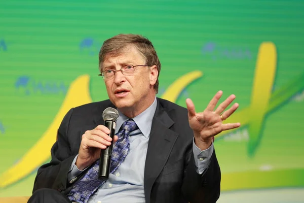 Bill Gates Med Leder Bill Melinda Gates Foundation Taler Underforum – stockfoto