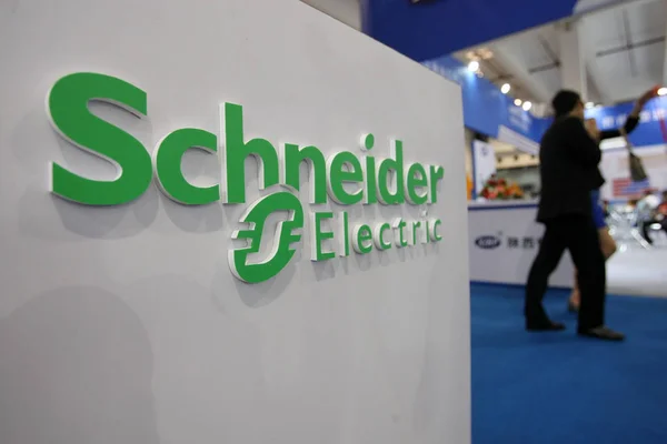 Visitors Walk Stand Schneider Electric First China Shanghai International Technology — Stock Photo, Image