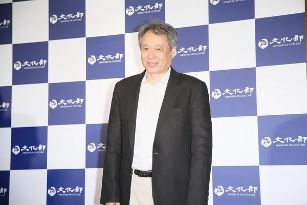 Taiwanesiska Regissören Ang Lee Poserar Press Konferens Taipei Taiwan Maj — Stockfoto