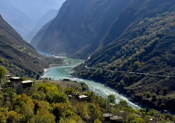 Dosya Danba Ilçesinde Dadu Nehri Peyzaj Ganzi Tibet Özerk Güneybatı — Stok fotoğraf