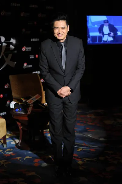 Acteur Hongkongais Chow Yun Fat Sourit Gala Sina Weibo 2012 — Photo