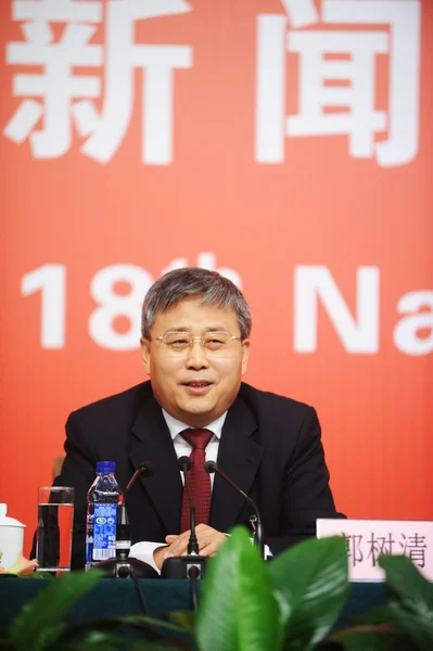 Guo Shuqing Presidente Comisión Reguladora Valores China Responde Una Pregunta — Foto de Stock