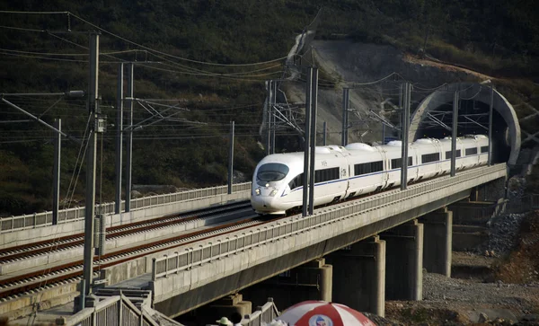 Crh China Railway Vysokorychlostní Vlak Jezdí Wuguang Wuhan Guangzhou Vysokorychlostní — Stock fotografie