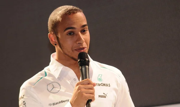 Pilota Britannico Lewis Hamilton Petronas Mercedes Racing Parla Durante Una — Foto Stock