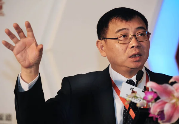 Jiming ゴールドマン サックス グループの中国投資管理部門の 会長会見で話す 回中国資本市場中国 上海市に 2012 — ストック写真