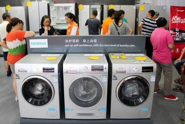 Цилиндровые Стиральные Машины Siemens Представлены Выставке Городе Чанчжоу Провинция Цзянсу — стоковое фото