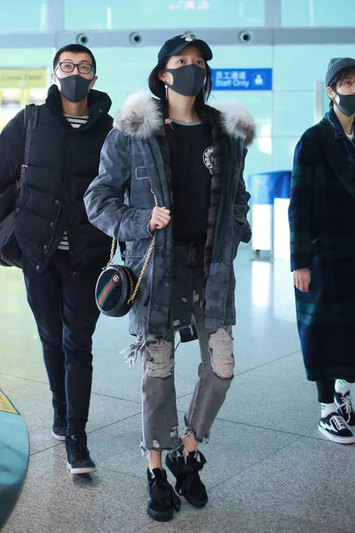 Chinese Actress Guan Xiaotong Arrives Beijing Capital International Airport Departure — Stock Photo, Image