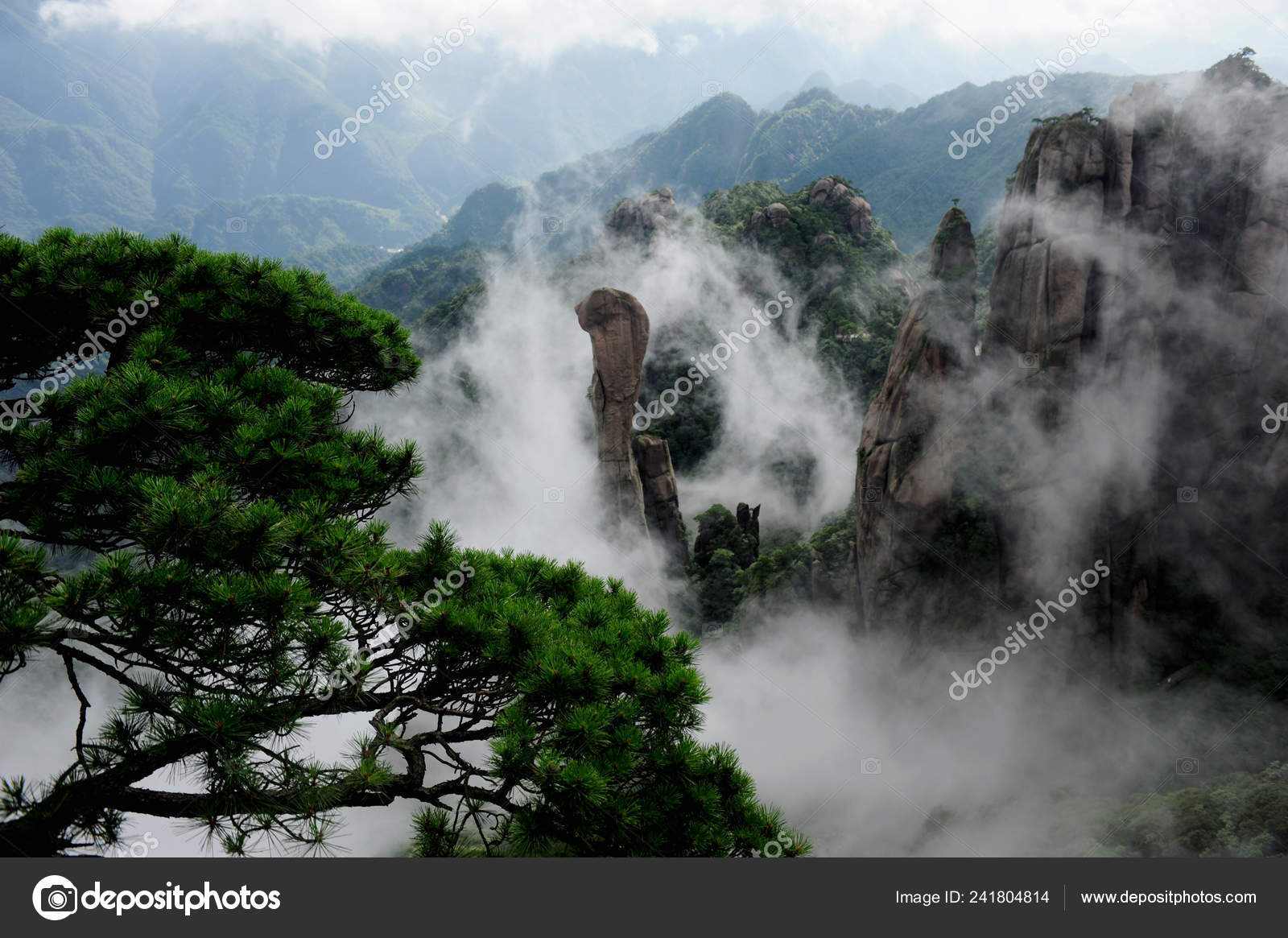 Landscape Sea Clouds Mount Sanqingshan National Park Shangrao City East —  Stock Editorial Photo © IC Photo #241804814