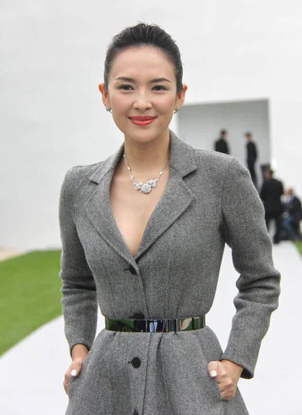 Atriz Chinesa Zhang Ziyi Chega Para Dior Outono Inverno 2014 — Fotografia de Stock