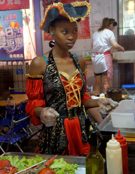 Foreign Female Model Seen Fast Food Stall Boost Sales Shenyang — Stock Photo, Image