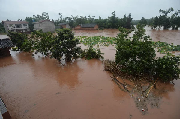 Trees Houses Half Submerged Floodwaters Caused Torrential Rains Tusi Village — Stock Photo, Image