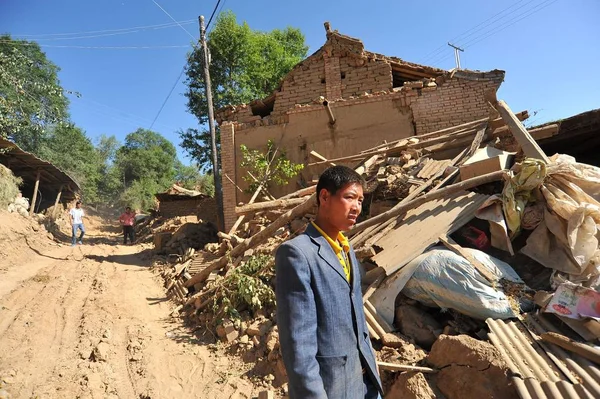 2013년 22일 간쑤성 북서부 민시안 딩시시 마지아구 마을에서 지진으로 피해를 — 스톡 사진