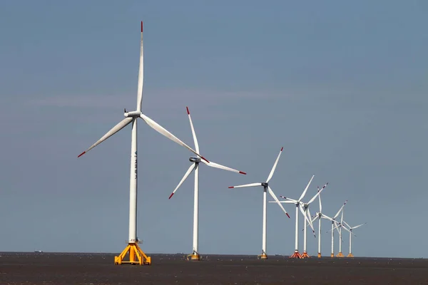 Wind Turbines Whirl Generate Electricity Offshore Wind Farm Nantong City — Stock Photo, Image