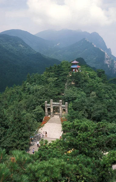 中国東部江西省の羅山山のハン コウの風景や羅山国立公園の羅山山の風景 — ストック写真