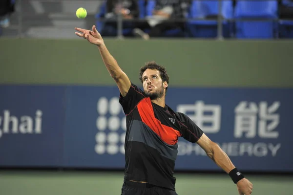 Feliciano López España Sirve Tiro John Isner Los Estados Unidos — Foto de Stock