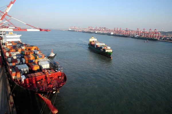 Container Schepen Worden Afgebeeld Haven Van Qingdao Qingdao City East — Stockfoto