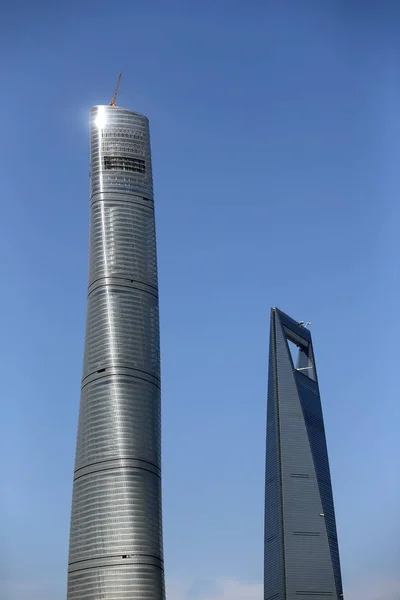 Torre Shanghai Izquierda Está Construcción Junto Centro Financiero Mundial Shanghái —  Fotos de Stock