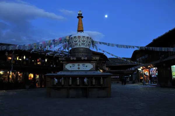 File Evening Falls Old Town Shangri Southwest Chinas Yunnan Province — Stock Photo, Image