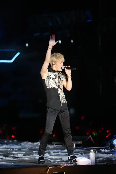 韓国の少年グループ Jyj 2014 日台北 アジア ツアーのコンサートで実行します — ストック写真