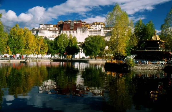 Vista Palácio Potala Lhasa Sudoeste Região Autónoma Tibete Chinas — Fotografia de Stock
