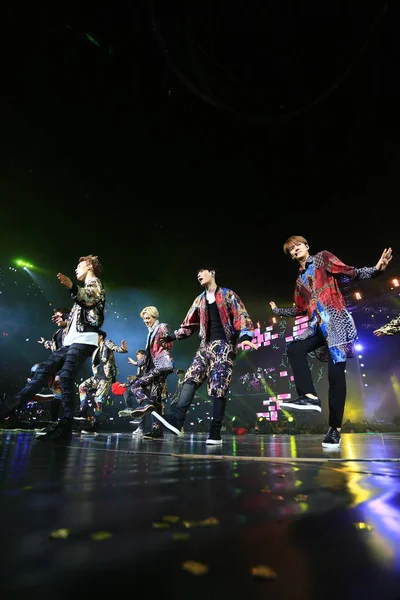 Grupo Masculino Sul Coreano Chinês Pop Exo Apresenta Concerto Sua — Fotografia de Stock