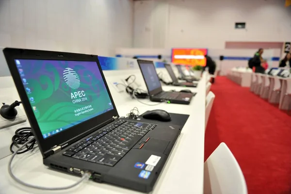 Ноутбуки Lenovo Thinkpad Построены Медиа Центре Перед Атэс Китай 2014 — стоковое фото