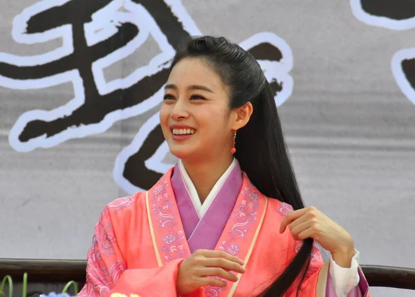 South Korean Actress Kim Tae Hee Laughs Press Conference Her — Stock Photo, Image