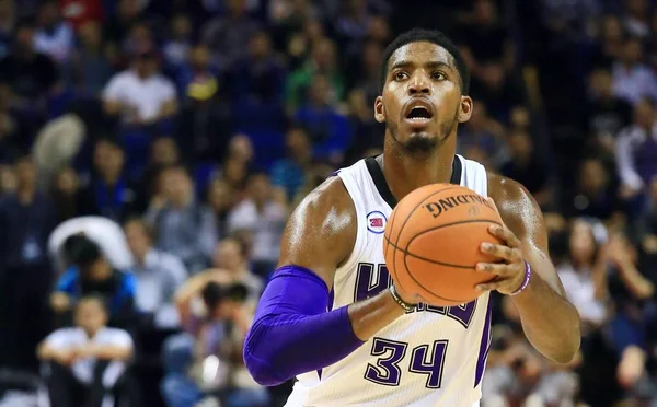 Jason Thompson Dei Sacramento Kings Gioca Tiro Rigore Contro Brooklyn — Foto Stock