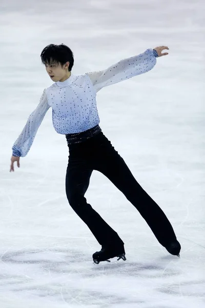 上海で 2014 Isu グランプリフィギュアスケート11月7日2014 日本の羽生謙が実施 — ストック写真