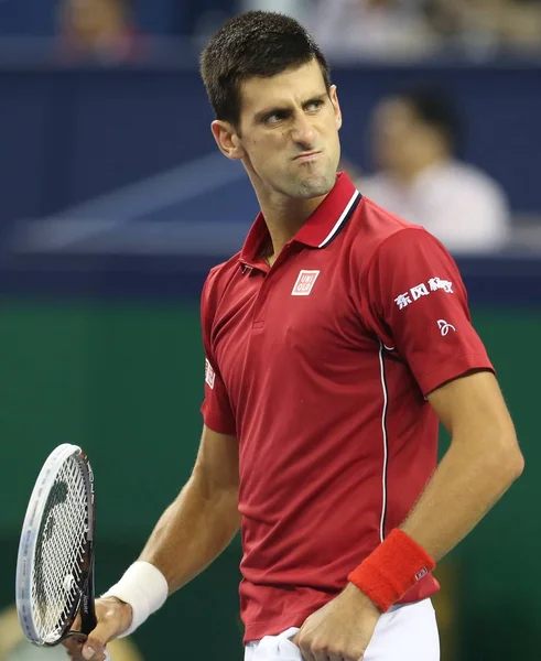 Novak Djokovic Serbia Reacciona Mientras Compite Contra Dominic Thiem Australia — Foto de Stock