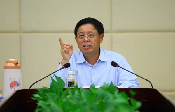 Tan Dåvarande Viceguvernör Hainan Provinsen Talar Vid Ett Möte Haikou — Stockfoto