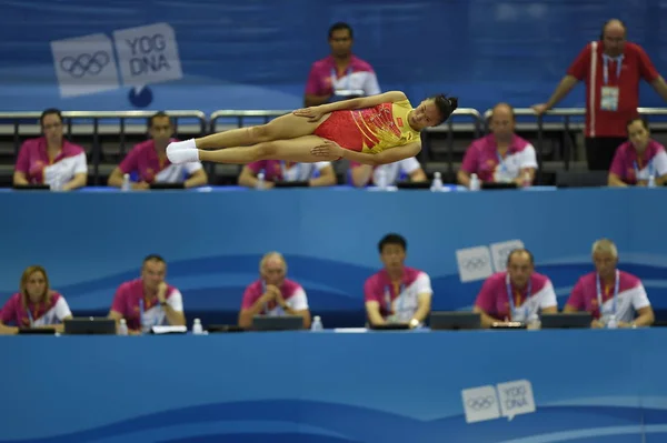 Kinas Zhu Xueying Konkurrerer Kvinnenes Trampoline Ungdoms 2014 Nanjing Øst – stockfoto