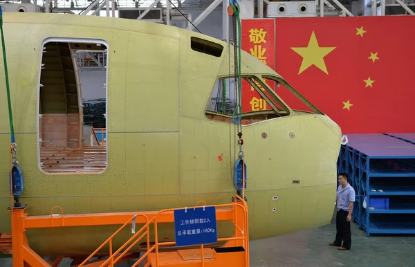 Widok Nosa Chinach Pierwszy Kraju Samolotu Samolot Pasażerski C919 Zakładzie — Zdjęcie stockowe