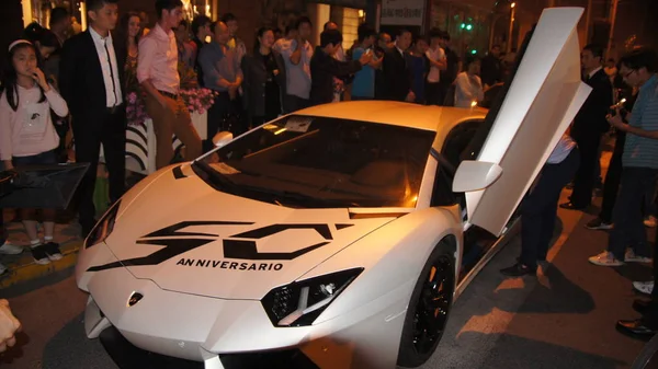 Carro Lamborghini Participando Desfile Para Comemorar 50Th Aniversário Lamborghini Exibido — Fotografia de Stock