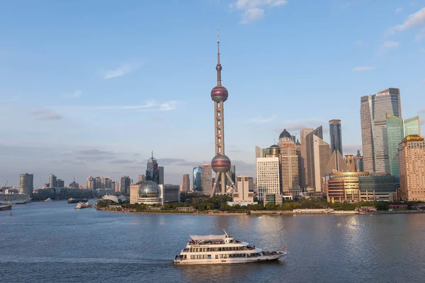 Pohled Řeku Huangpu Finanční Čtvrti Lujiazui Oriental Pearl Tower Nejvyšší — Stock fotografie