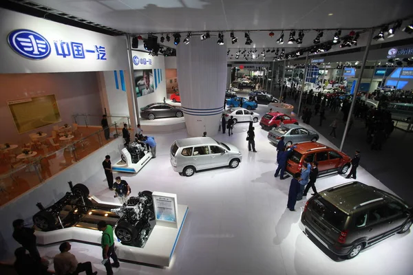 File Látogatók Láthatók Állvány Faw Alatt Auto Show Guangzhou Dél — Stock Fotó