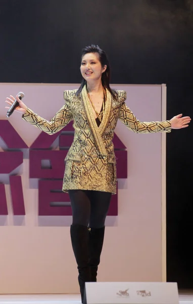 Cantante Hong Kong Miriam Yeung Posa Durante Concerto Memoria Danny — Foto Stock