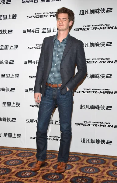 彼の新しい映画 北京での驚くべきスパイダーマン 2014 日の記者会見でポージングをして俳優アンドリュー ガーフィールド — ストック写真