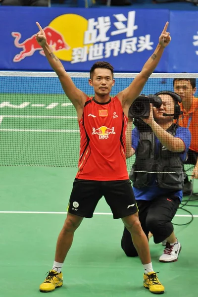 Chiński Badmintonista Lin Dan Stwarza Wygra Mistrzostwa Turnieju Singlowym Męskie — Zdjęcie stockowe