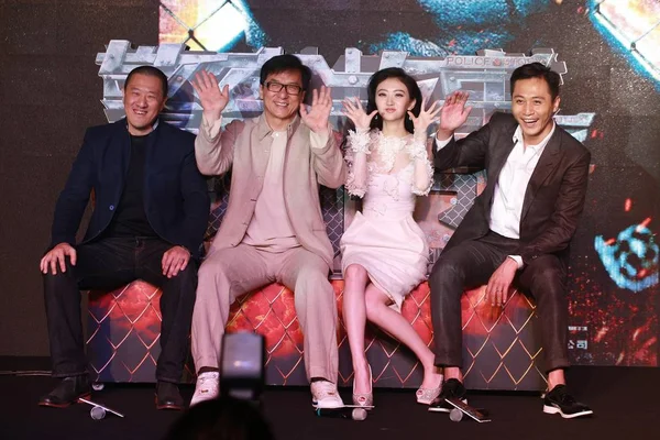 Hong Kong Action Star Jackie Chan Second Left Waves Chinese — 图库照片