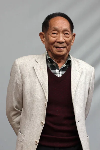 Čínský Vědec Yuan Longping Známý Jako Otec Hybridní Rýže Vyobrazen — Stock fotografie