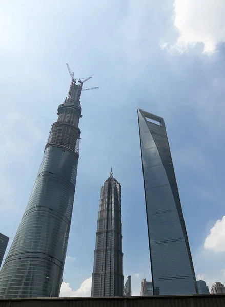 Shanghai Tower Lewo Jest Budowie Obok Wieży Shanghaj Centrum Shanghai — Zdjęcie stockowe